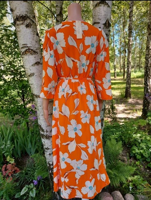 Nowa pomarańczowa wiskozowa sukienka w kremowe duże kwiaty M 38