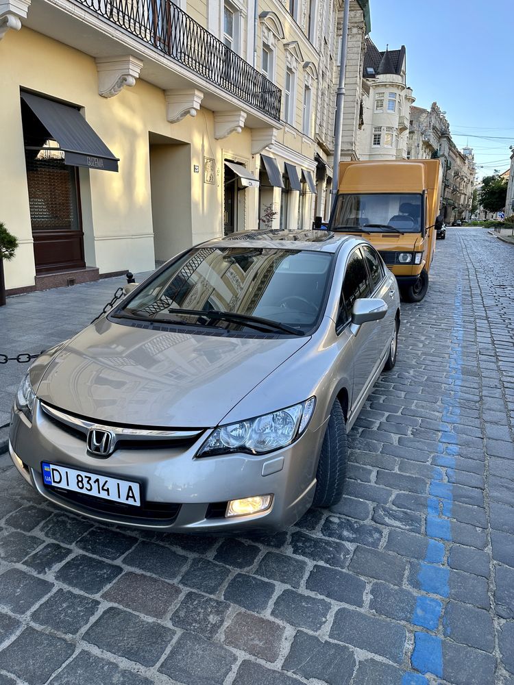 Honda Civic 8 4D