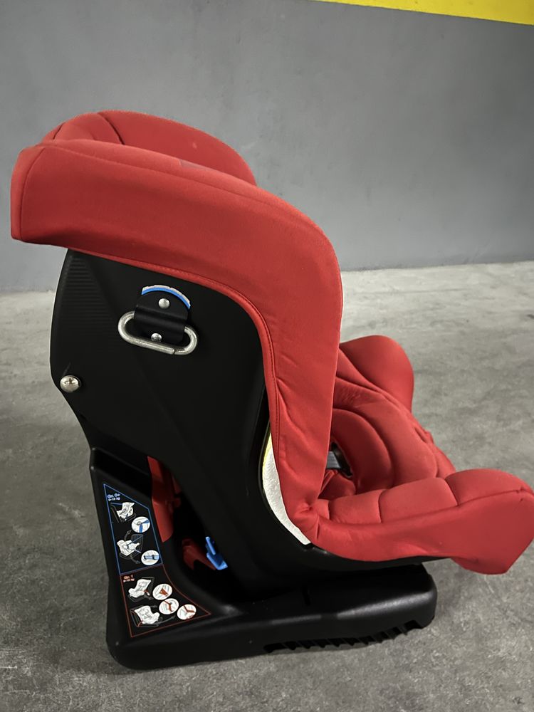 Cadeira auto da marca chicco