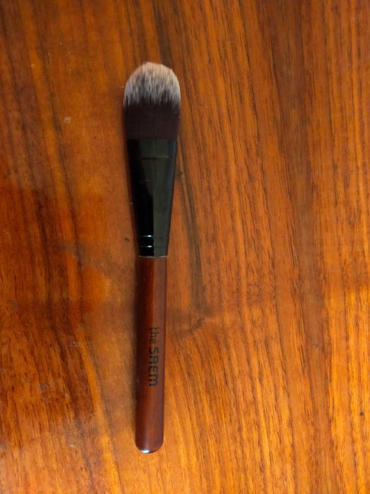 Новые Кисти для макияжа, тона, пудры, хайлайтера. Цены разные