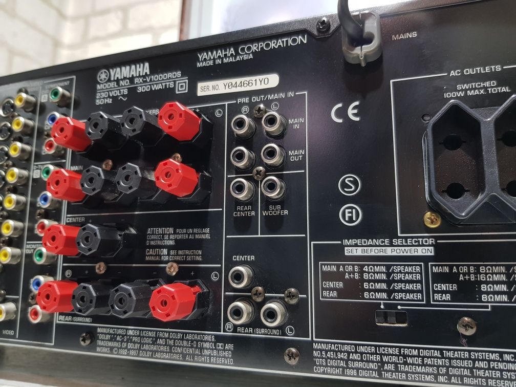 5.1 AV ресивер/підсилювач YAMAHA RX-V 1000, б/у з Німеччини