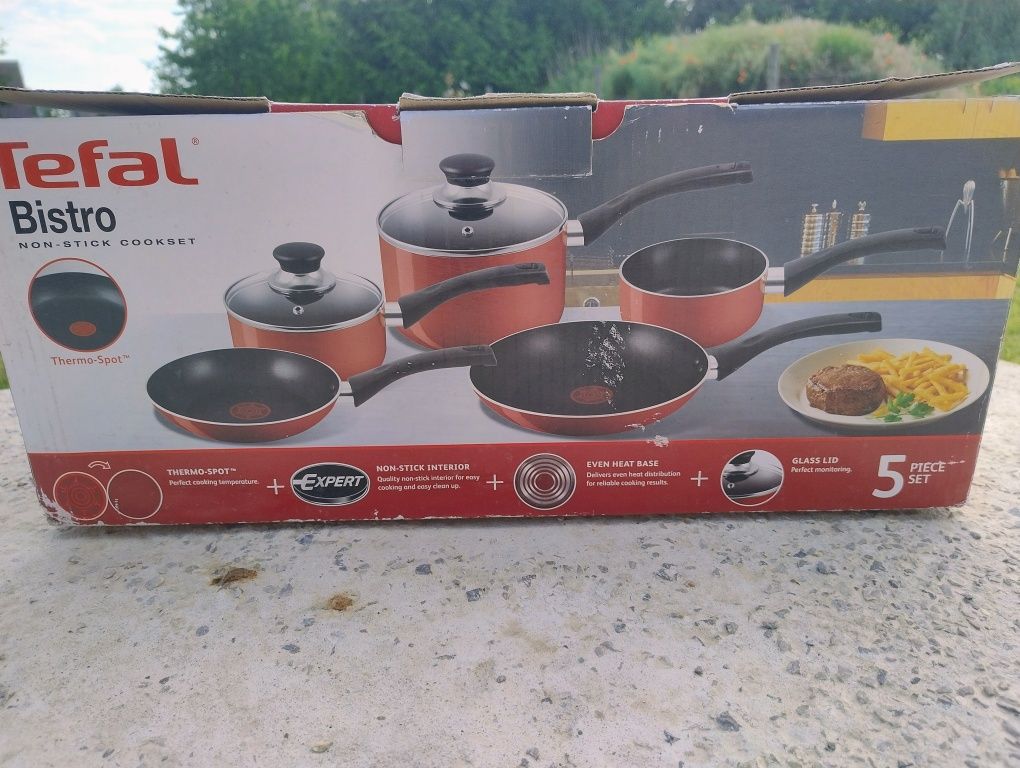 Tefal Bistro - zestaw garnków i patelni