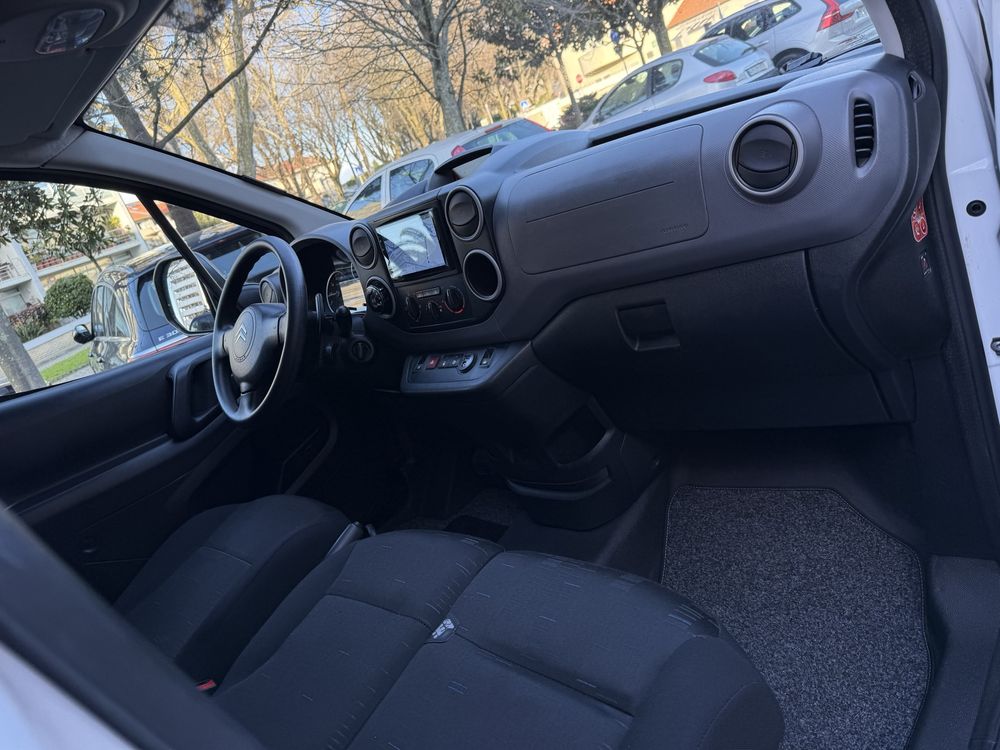 Citroen Berlingo - Caixa Automatica c/ GPS / CAM - 2011 - 1.6 HDi