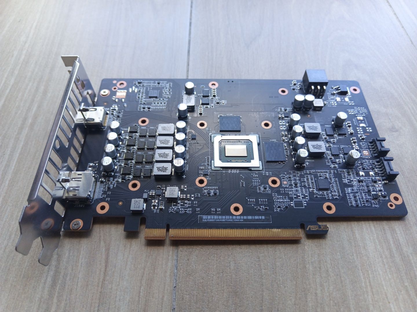 Placa gráfica RX 6500 XT 4GB