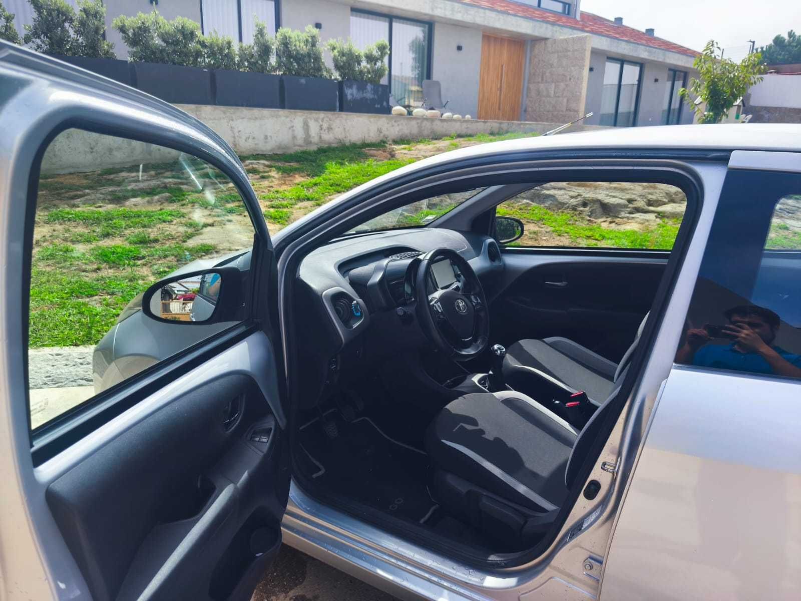 TOYOTA AYGO 5P x-play + AC + x-touch
