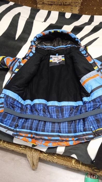 Продається термо куртка на хлопця