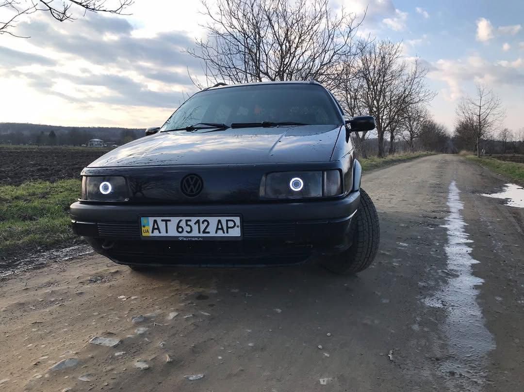 Продам пасат б3 1990року 2.0 v16 газ бензин
