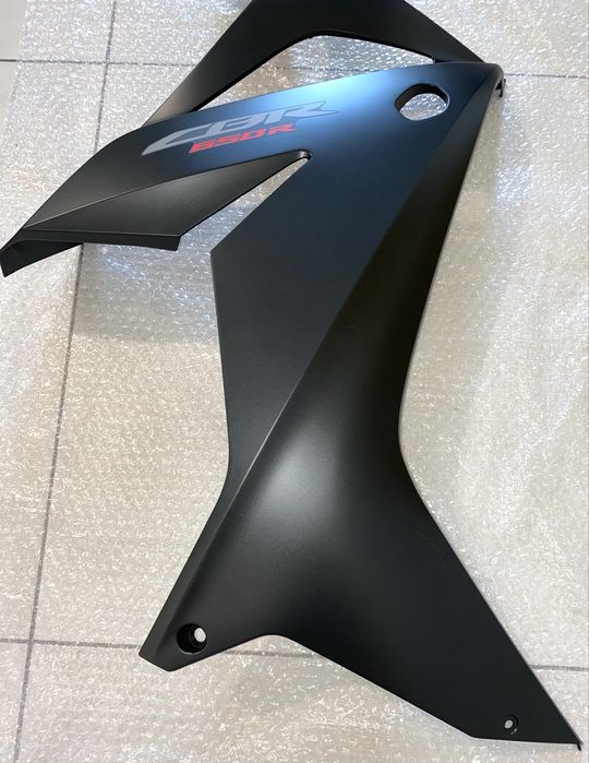 Honda CBR650R nowa owiewka boczna, boczek, bok lewy lub prawy