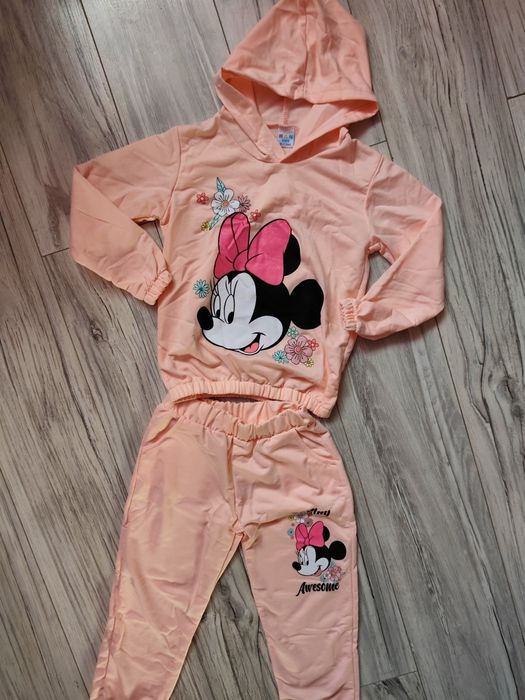 Dres dla dziewczynki 122 nowy