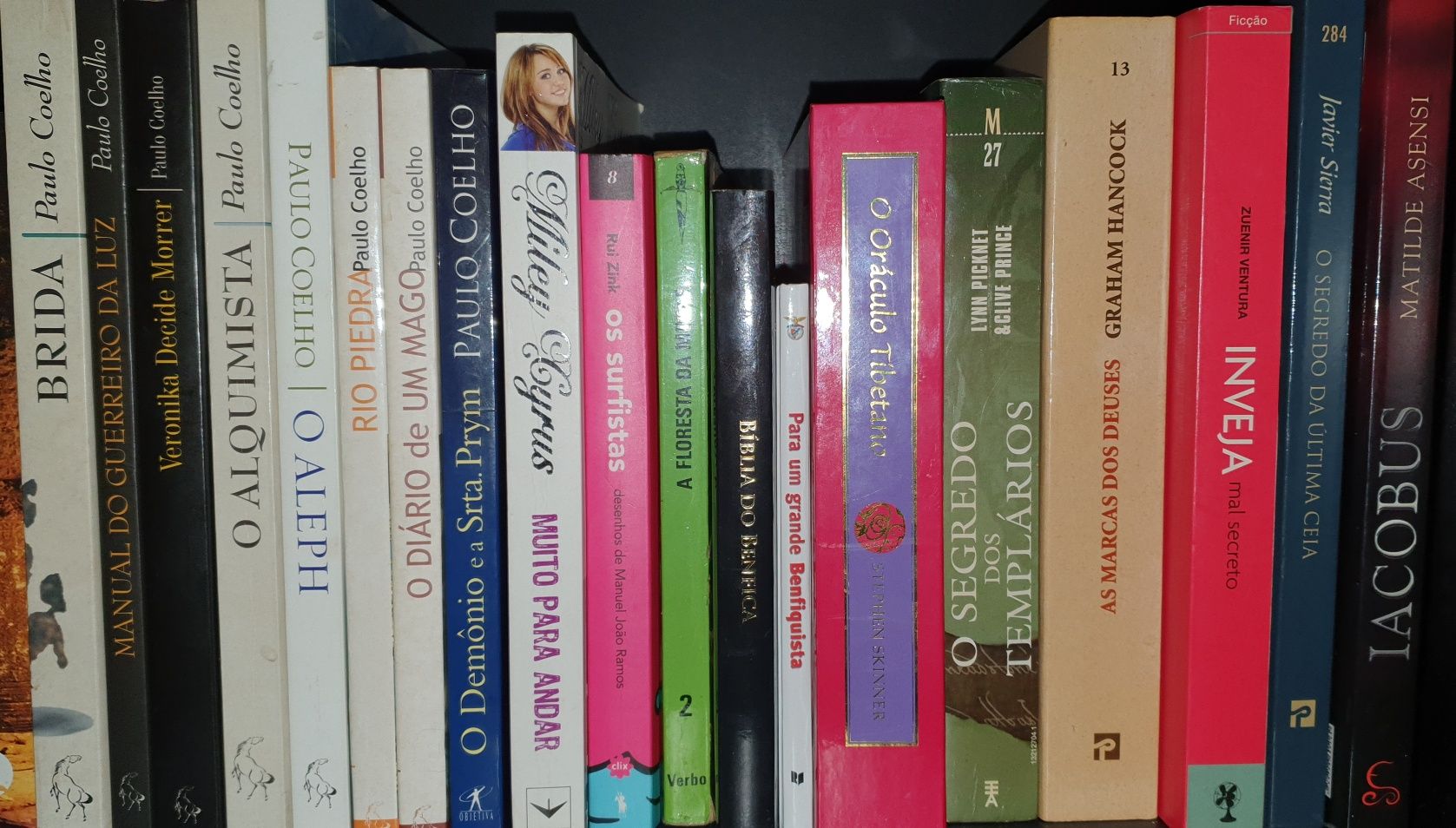 Livros, literatura variada