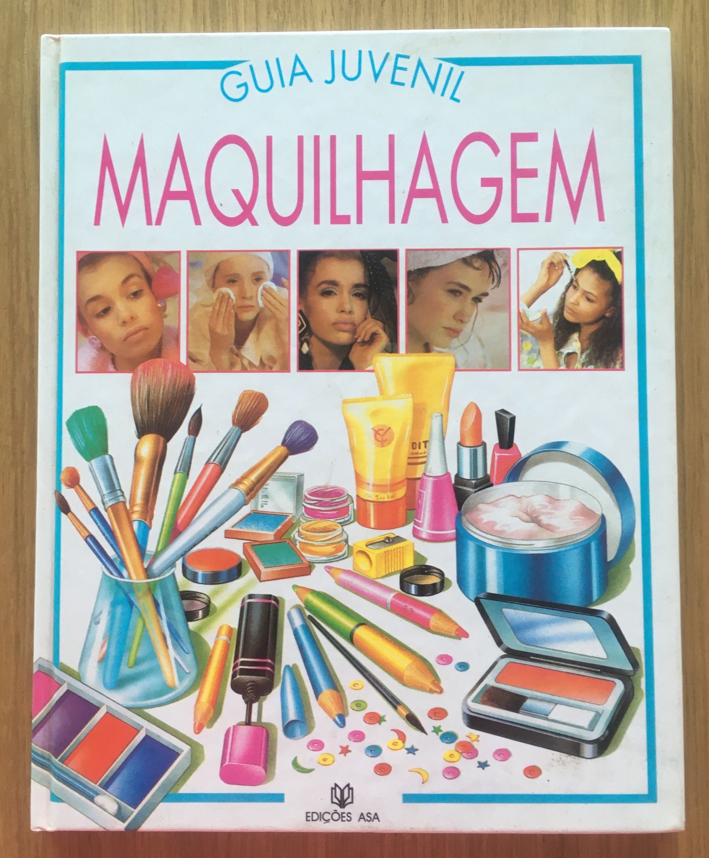 Livro "Guia Juvenil Maquilhagem"