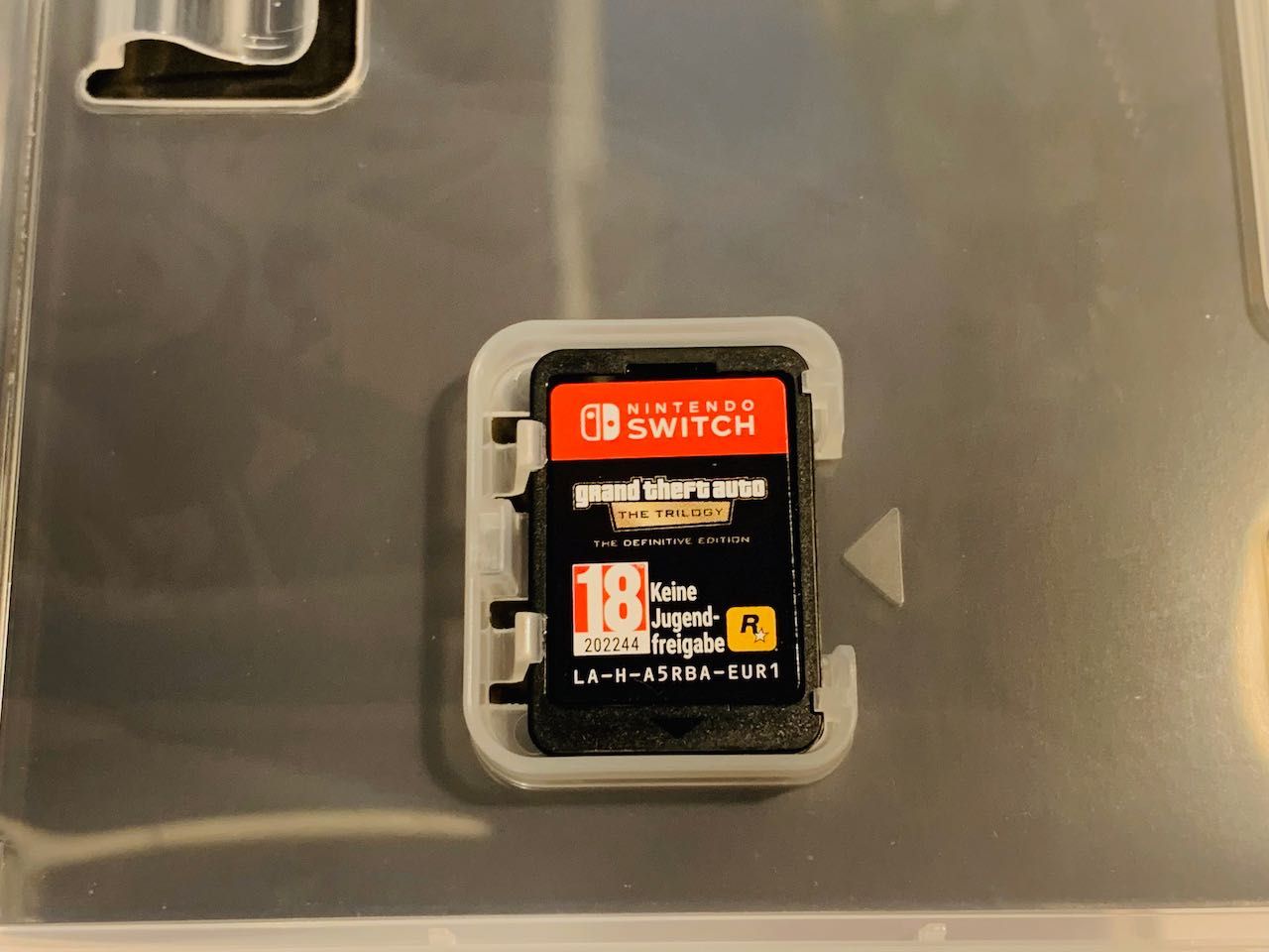 NINTENDO Switch OLED 64GB 7 cali - konsola + GTA The Trilogy