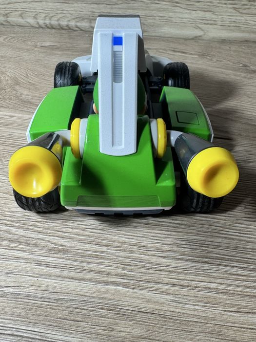 Машинка Luigi для Mario Kart Live: Home Circuit
