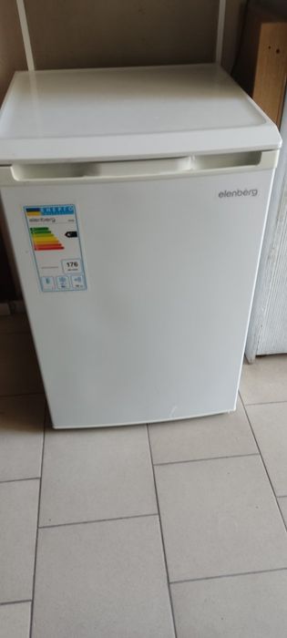 Продам морозильную камеру ELENBERG FR86
