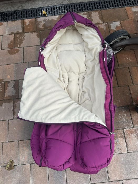 Продам коляску Stokke v3 2в1.