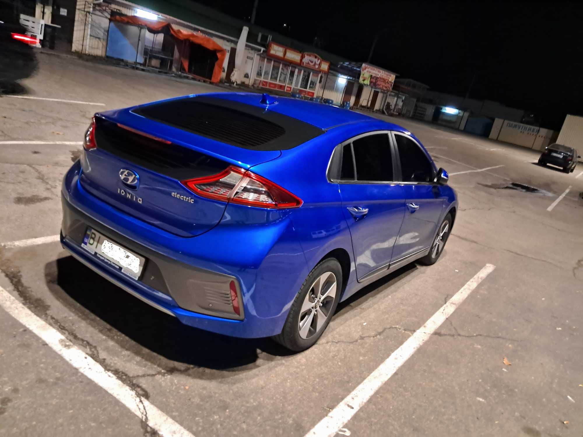 Hyundai Ioniq 2016   250км. хода.