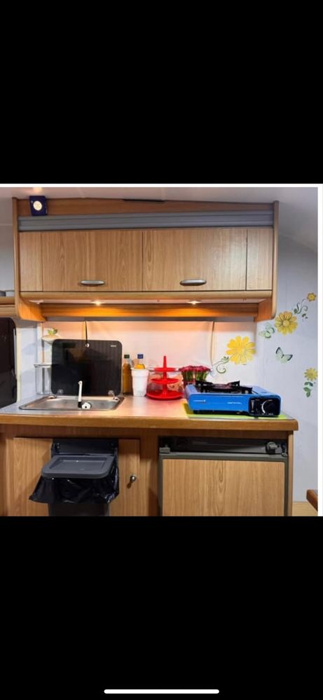 Caravana Pluma 300