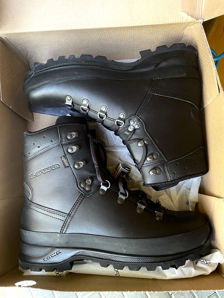 LOWA, buty czarne mountain boot gtx, r.45