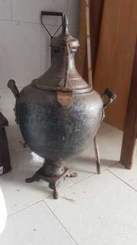 Samovar em ferro fundido do Império Russo