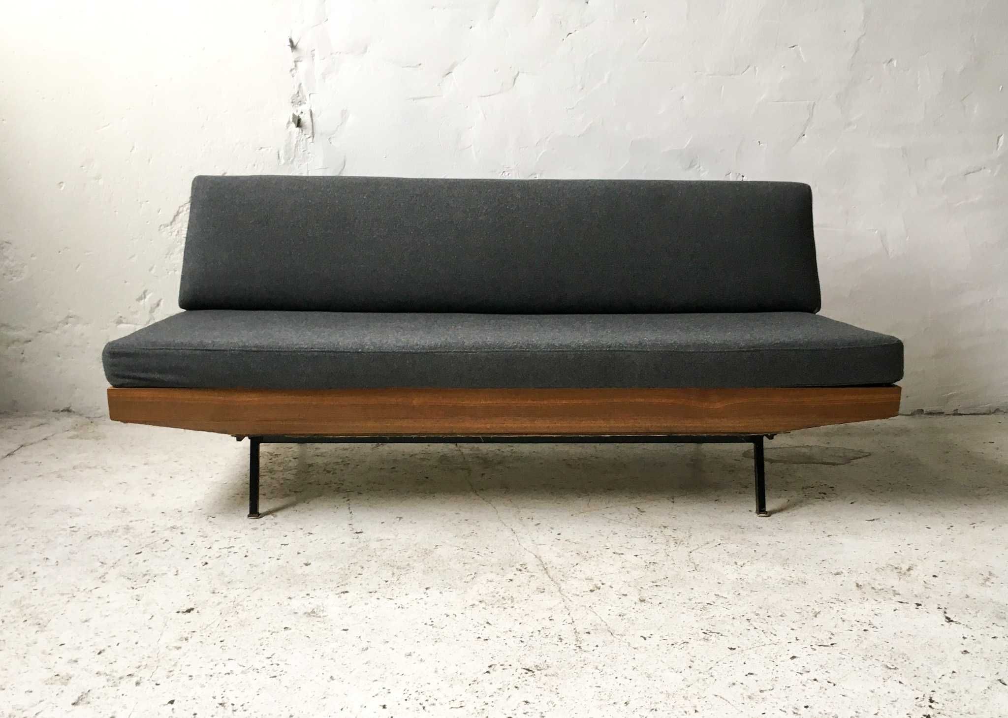 Włoska industrialna sofa leżanka lata 50 vintage design