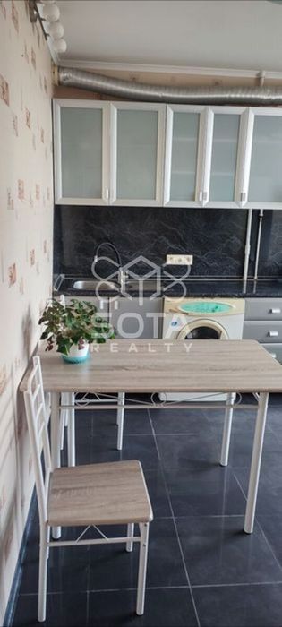 Затишна 1к квартира, вул. Ентузіастів 27, Русанівка