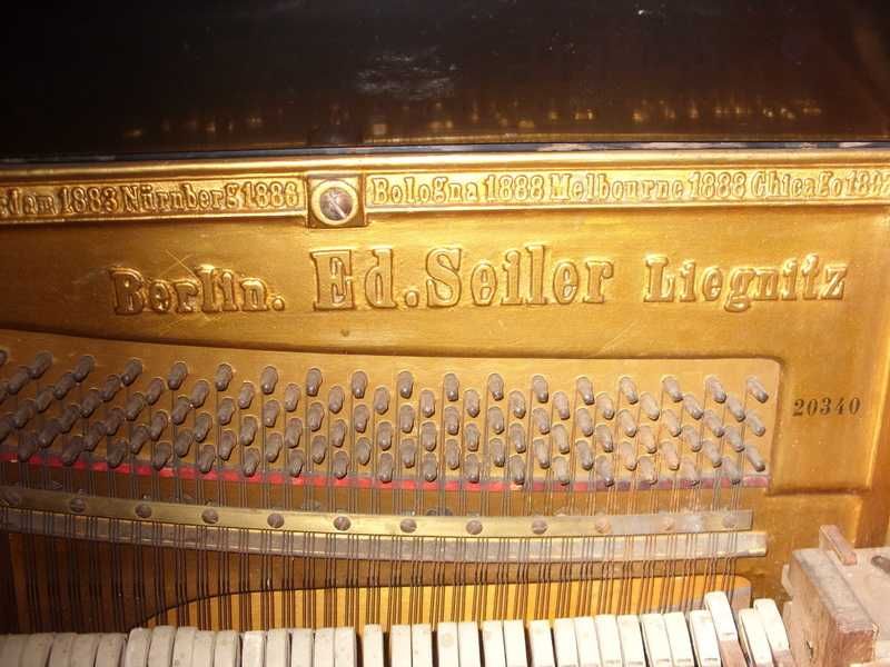 Pianina Ed.Seiler. Koniec XIX wieku. № 20340.
