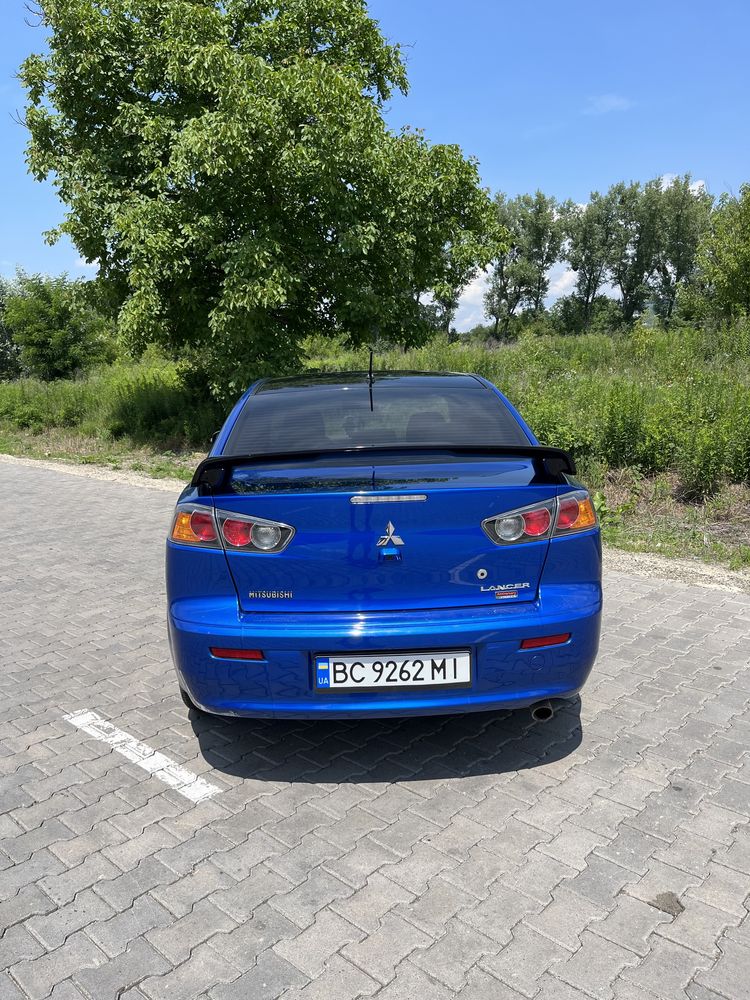 Продам Mitsubishi Lancer X