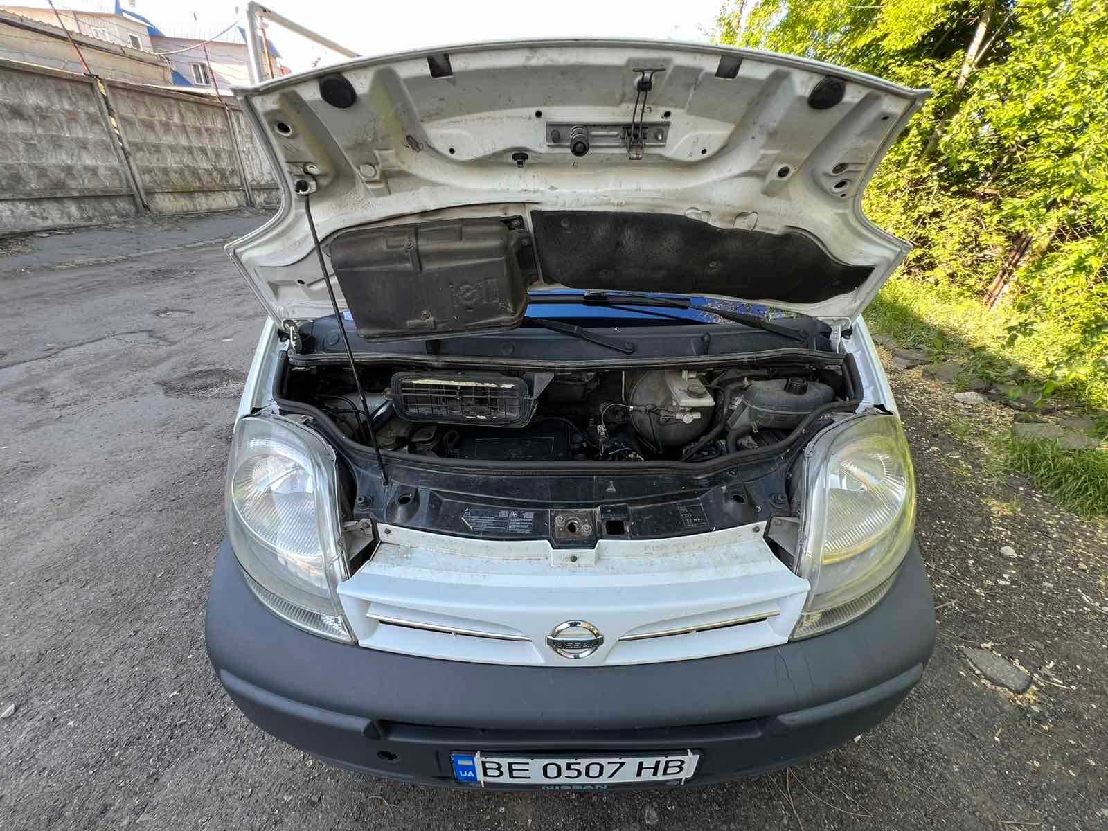 Nissan Primastar 2004 р.  1.9 дизель   Оригінальний пассажир