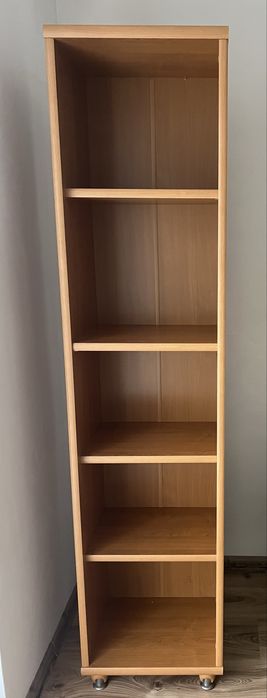 Regał na książki