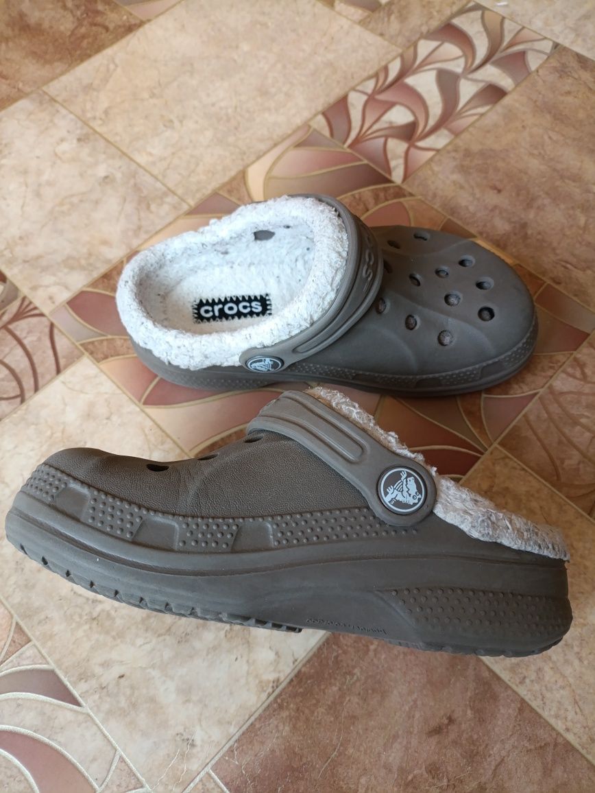 Босоніжки для дівчинки шкіряні Birkenstock сандалі крокси Crocs теплі