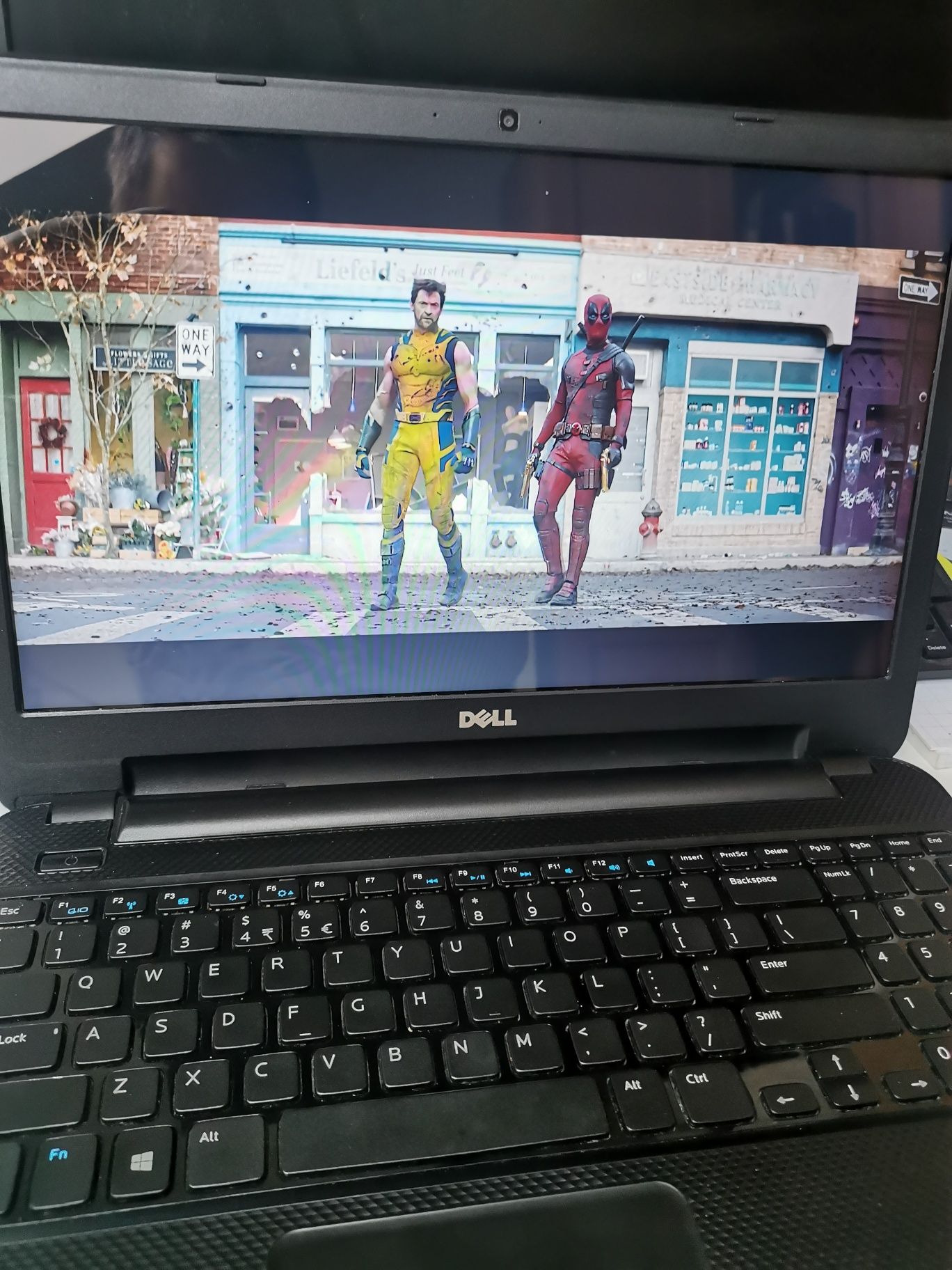 ZADBANY Dell Inspiron 3537/i5/256SSD/8GB/grafika/DVD/legalny Windows