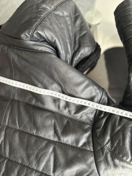 Шкіряна зимова курточка чоловіча