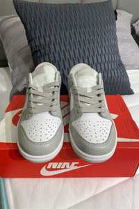 Nike Dunk Low Grey