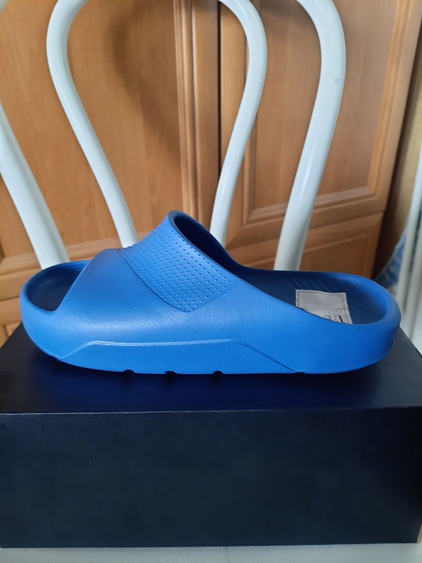 Nowe klapki Jordan rozmiar 37,5