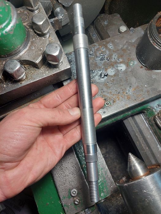 Токарна робота та послуги