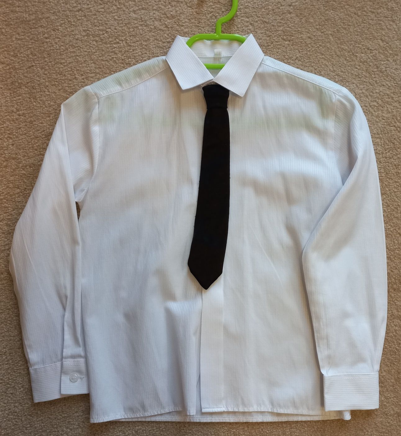 Koszula chłopięca biała 128cm z krawatem