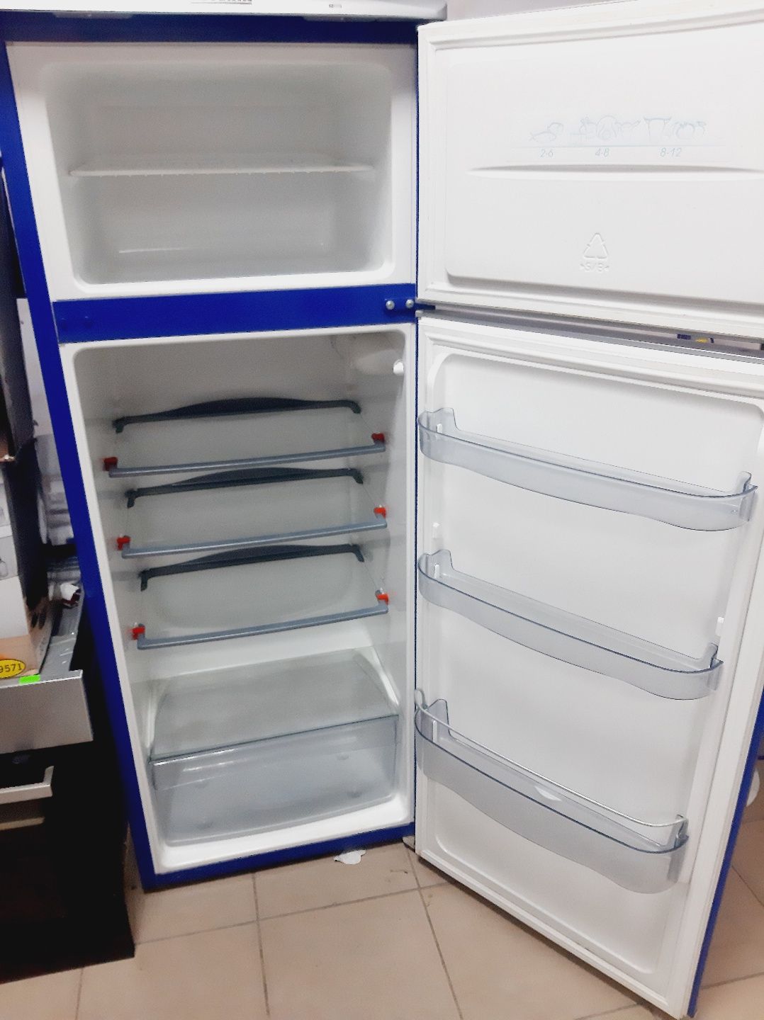 Холодильник Severin