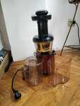 Hurom slow juicer