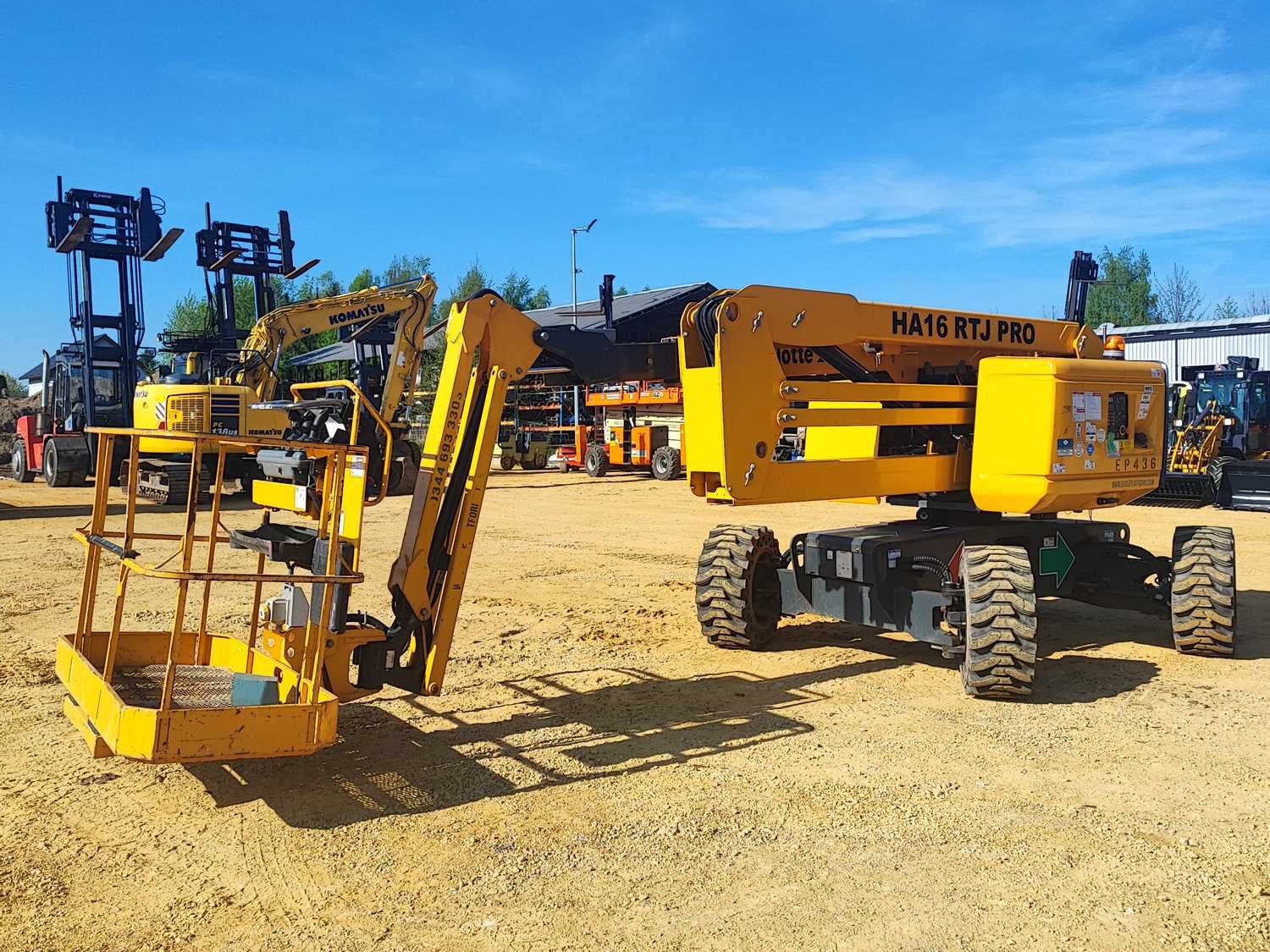 Podnośnik koszowy przegubowy terenowy Haulotte HA 16 RTJ 16m 1256h