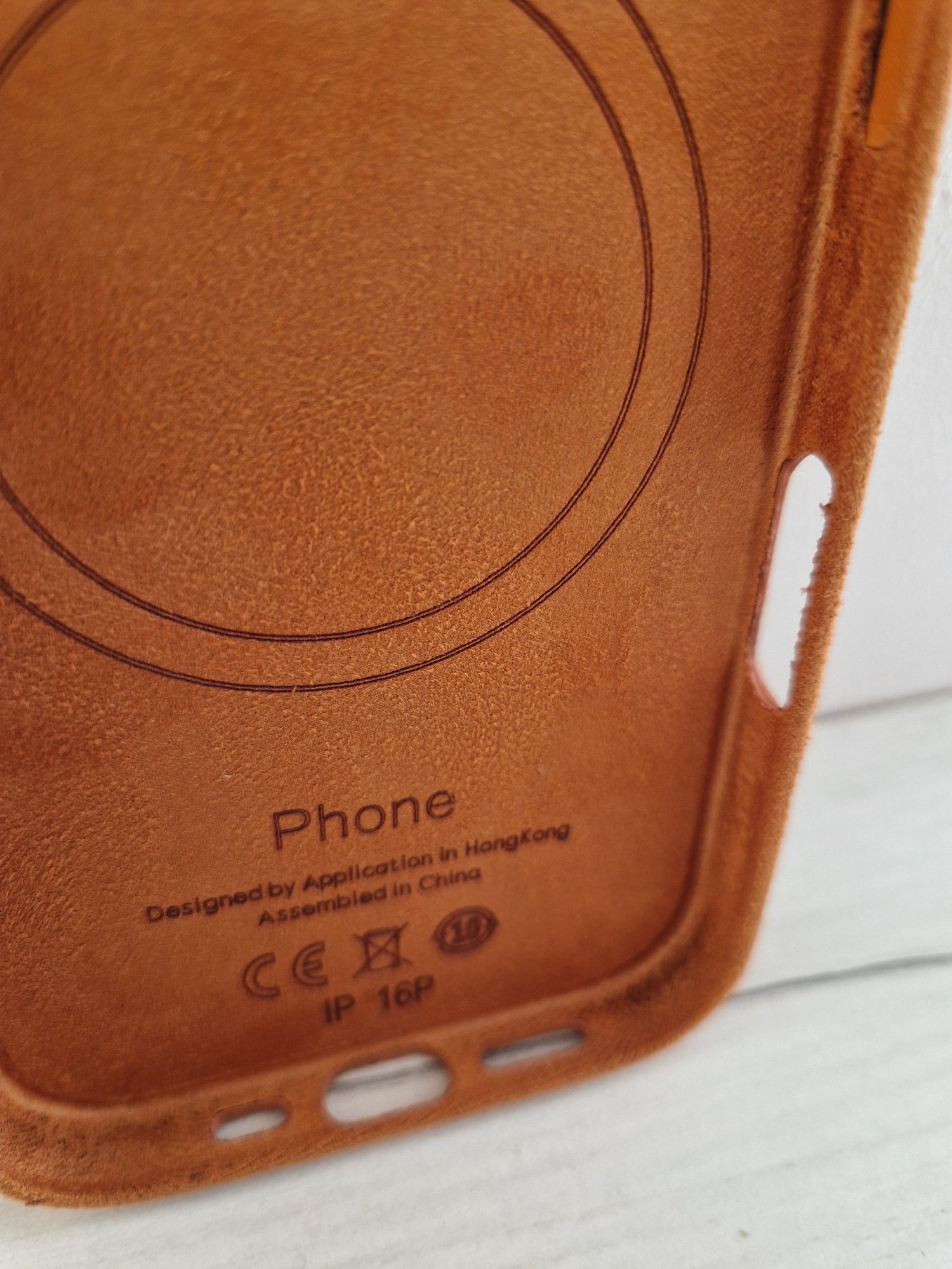 Alcane Magsafe Case do Iphone 16 Pro Brązowy