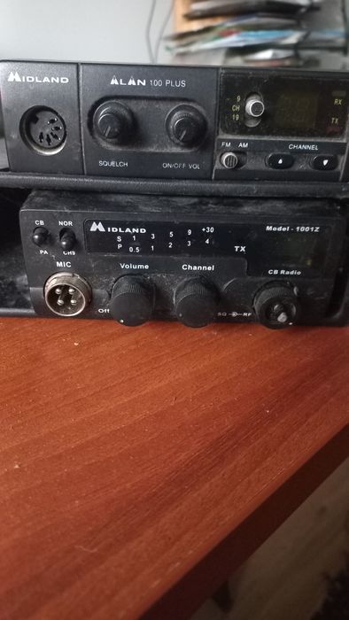 CB RADIO  -      2 SZT  !