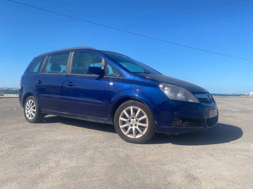 Opel Zafira B 1.9 CDTI 2006 Possivel troca clio punto