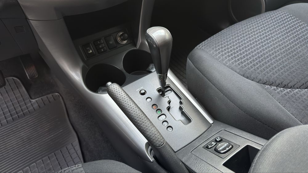 Toyota Rav4 2008рік Пробіг 90 тис.км