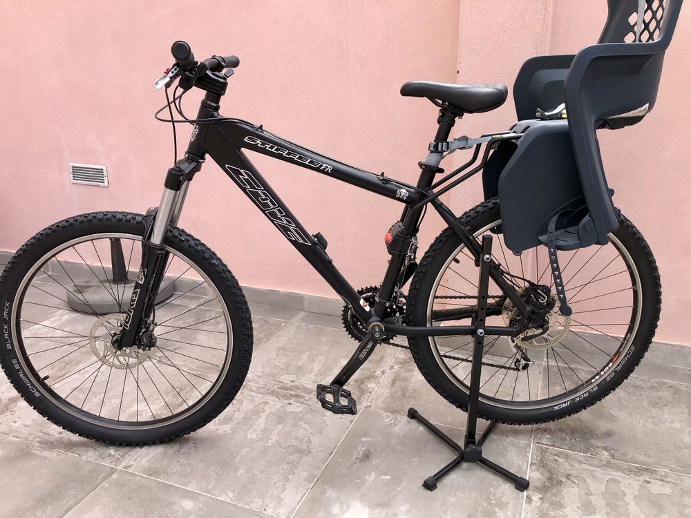 Bicicleta BTT montanha - Cove Stiffee FR  hardtail com pouco uso