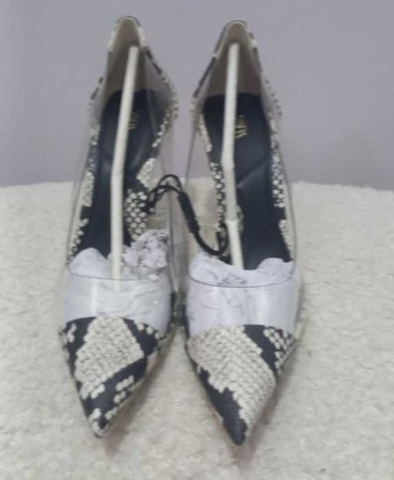 Туфлі бренда Zara