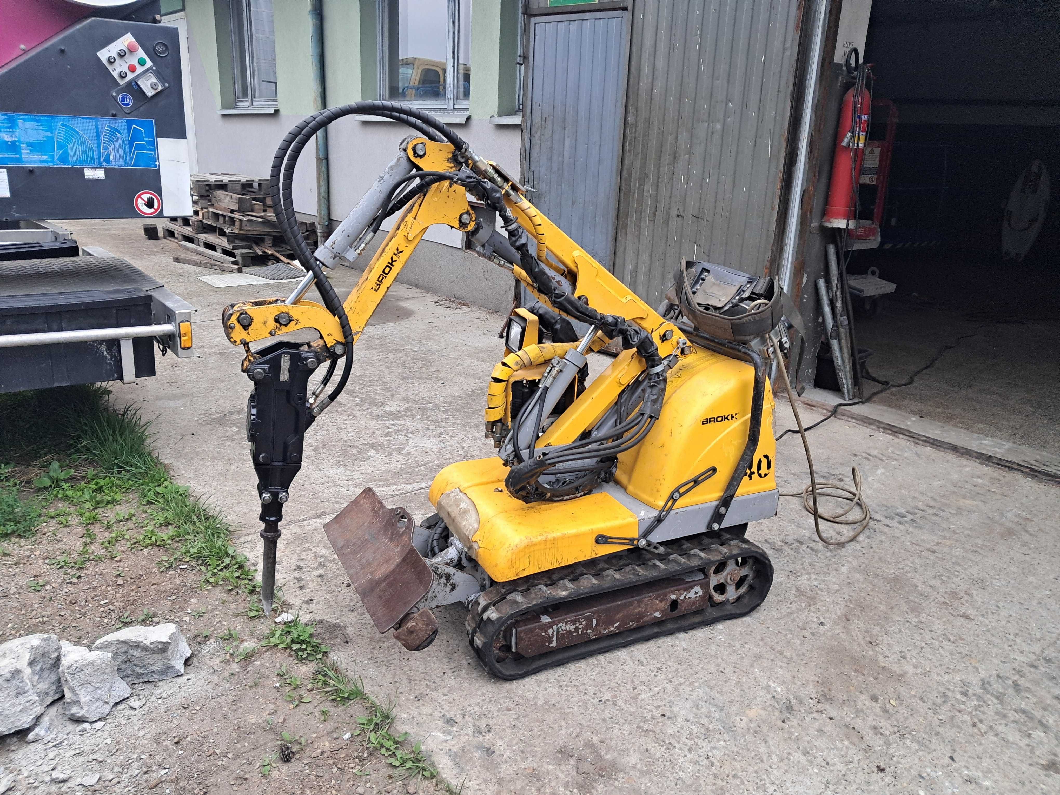 Robot Wyburzeniowy BROKK 40 , 2000r + młotek Atlas Copco
