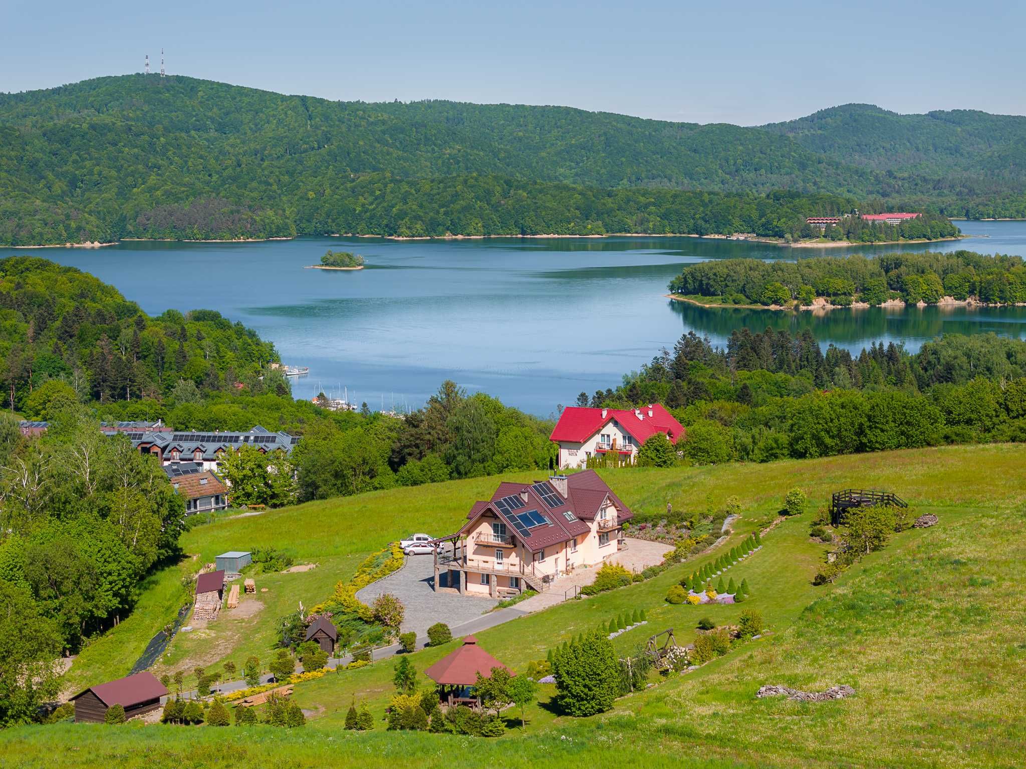 Polańczyk,Noclegi  Bieszczady, pokój  3 osobowy z balkonem