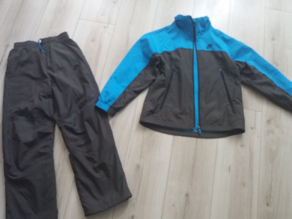 Dres Nike r.128-140 super