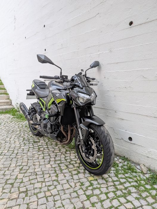 Kawasaki Z900 21