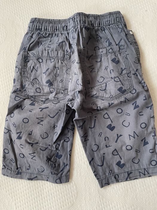 Chłopięce krótkie spodenki roz 134